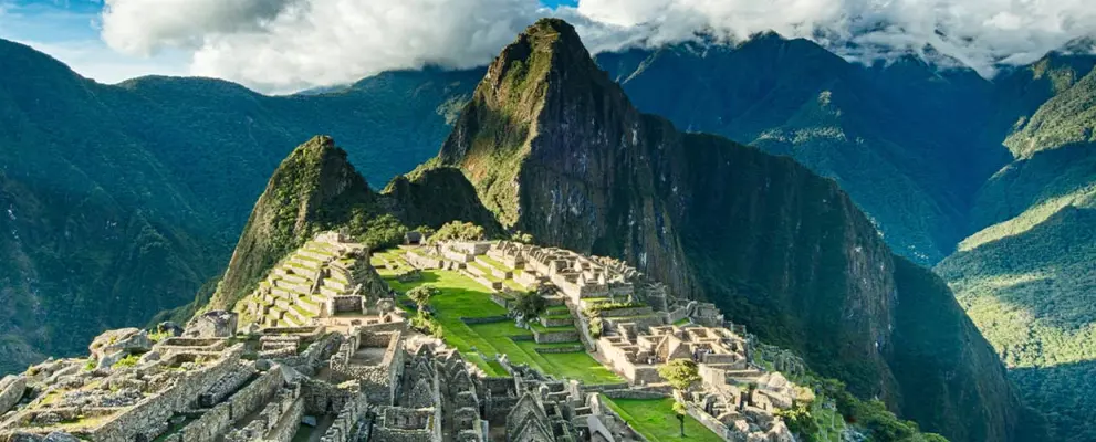 machu picchu scenery on travel tour