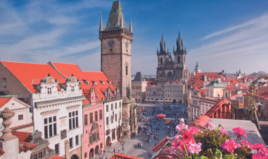 RF Czech Republic Prague Tyn Cathedral And Clock Tower Shutterstock 114738121 800X500