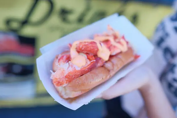 Lobster Roll Canadian Foods